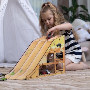 Personalized Desert Racing Jump Ramp, Toys Cars Parking and Jump Ramp, Kids Birthday Gift, Wooden Montessori Toys Cars Storage, Toddler Gift