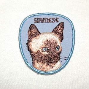 Parche termoadhesivo de gato siamés bordado vintage / Nos