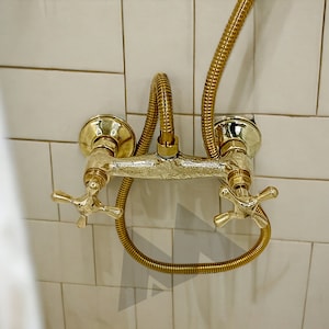 Handcrafted Solid Brass Shower System: All-in-One Bathing Set