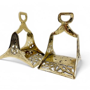 Horse Stirrups - Vintage & Antique Equestrian Riding Equipment | Durable Horse Supplies