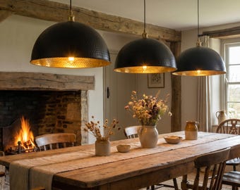 Hanglamp van zwart geverfd messing, gehamerde koepelhanger voor moderne, rustieke boerderijeetkamer en keukeneilandverlichting
