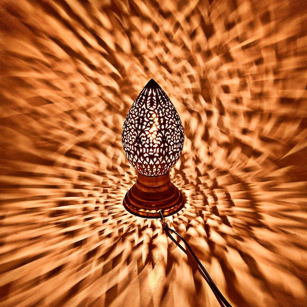 Moroccan brassLamp, Handmade Lamp, Desk Lamp, Moroccan Table Lamp, Moroccan Handicrafts, Moroccan Table Lamp,