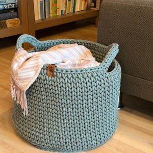 XL Korb | moderner Häkelkorb | mit Henkel | Geschenkidee | Aufbewahrungskorb Utensilo Korb Körbe Design | Deckenkorb
