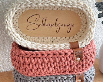 Key basket | Oval crocheted basket with wooden base | Gift idea | Storage basket | Basket | Organizer | Basket