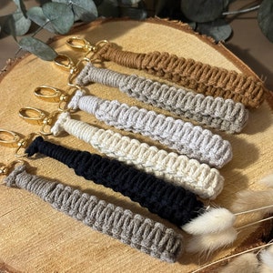 Macrame keychain | pocket charm | made from 100% recycled cotton | many colors | souvenir