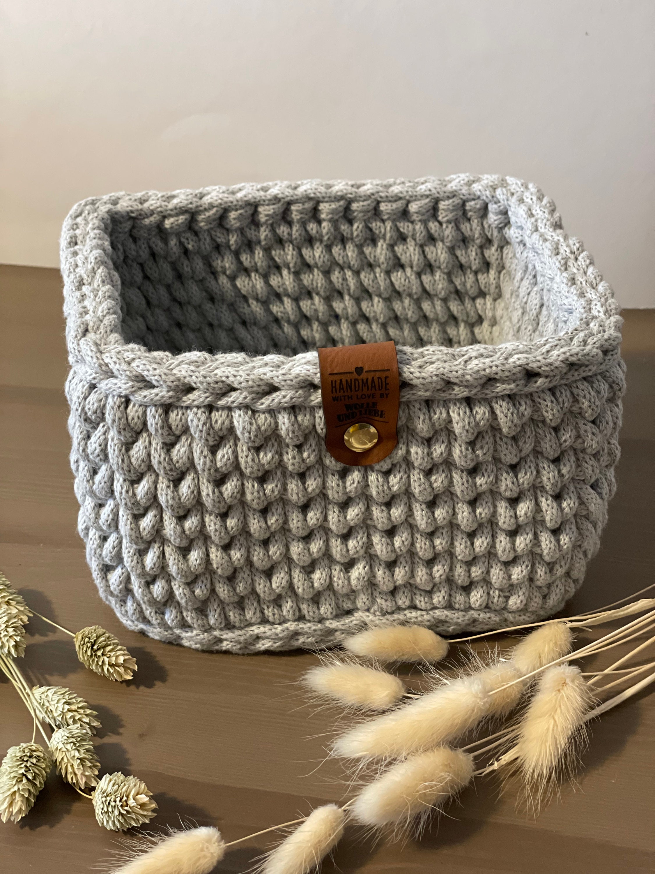 Crochet Square Basket Easy To Make - CrochetBeja