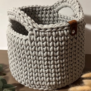 Large modern crochet basket | with handle | gift idea | storage basket utensil basket baskets design