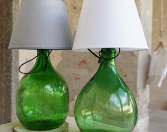 Lampada da tavolo - damigiana - damigiane con paralume - con basamento di legno grezzo dischetto di legno - 5 litri - verde