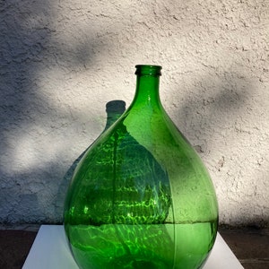 Demijohn 54 liter glass vase green Italian large decor design Vintage wine bottle 54l XXL outdoor decoration image 4