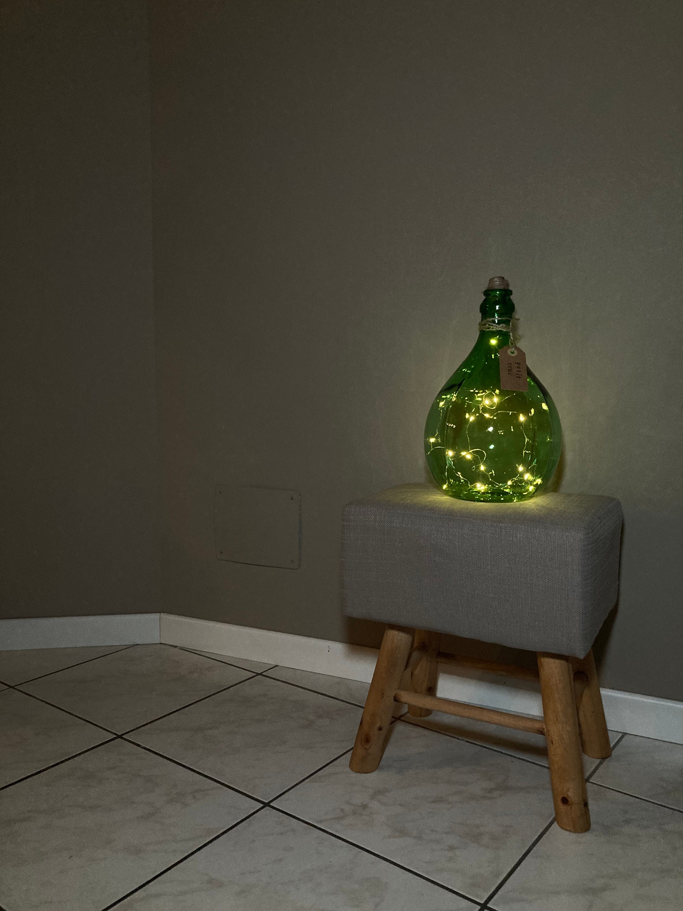 Luxspire Lampe de table de Noël, arbre de Noël en fil de fer, à piles, lampe  de table décorative à LED, pour cadeau d'anniversaire, chambre de fille,  salon, décoration de table de