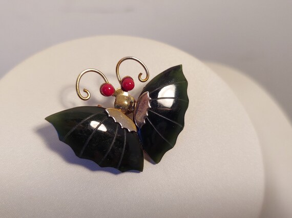 Vintage Butterfly Brooch Green Jade-Like Wings Go… - image 3