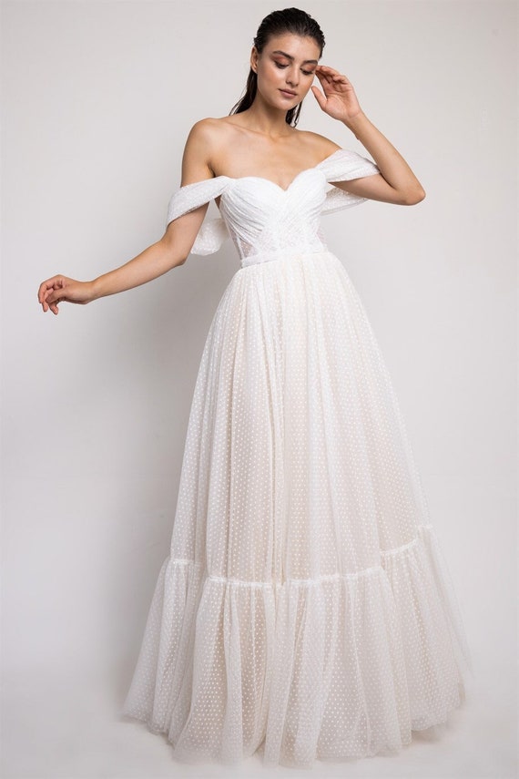 New Crystals V-neck White Mermaid Style Prom Dress 2021 - Bridelily