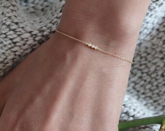 14k Gold Solitaire Diamant Armband: Zarter Hochzeitsschmuck