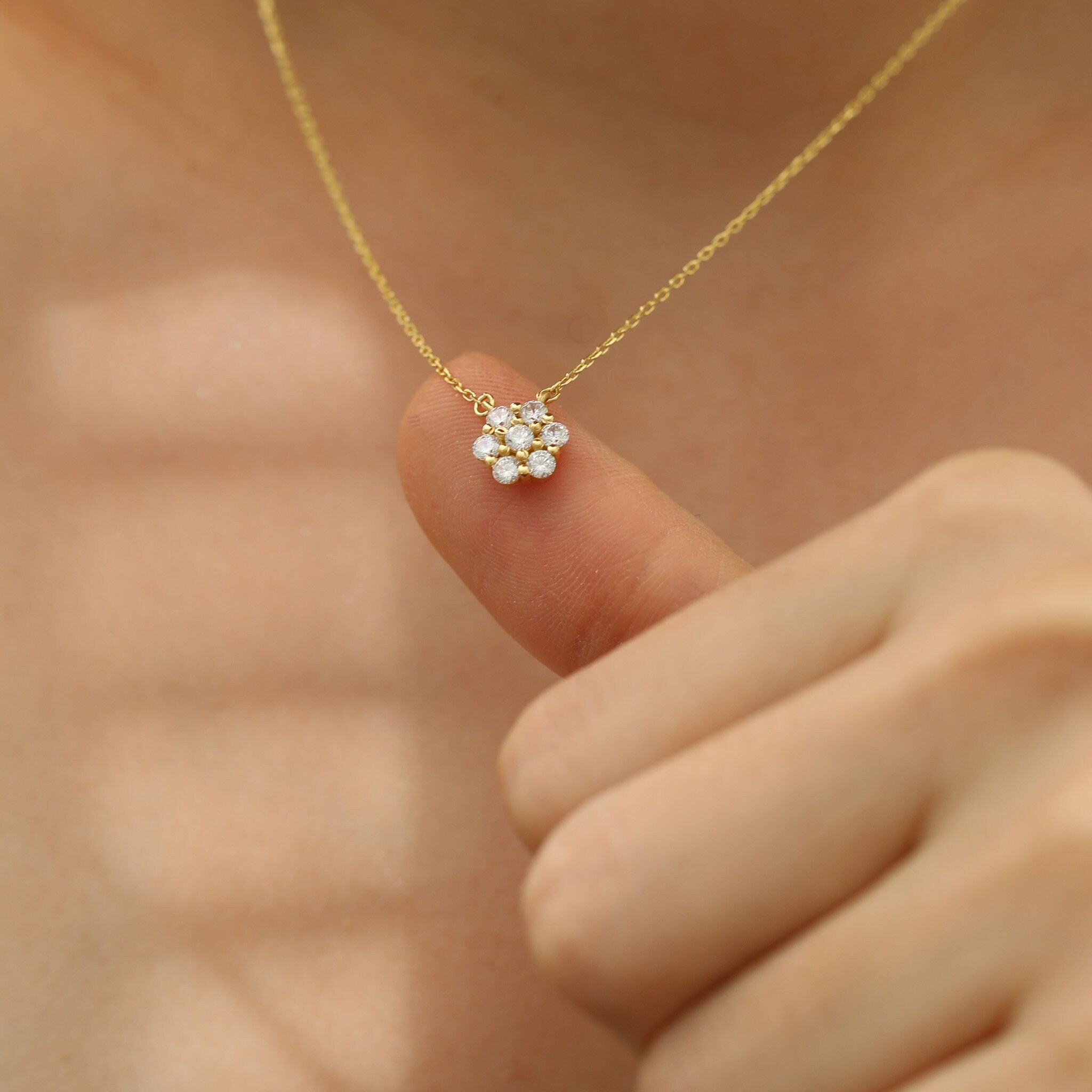 Adorable Vintage Hand Cut Diamond Daisy Necklace – Fetheray