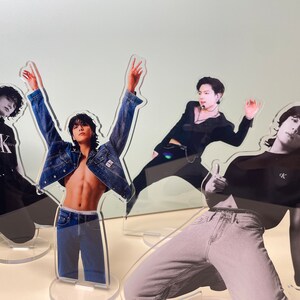 Koop 3, krijg er 1 GRATIS | Nieuwste Jeon Jungkook Standee | BTS grote acryl staander CK | Bloed-zweetscheur Nepliefde | My Time-voorstelling | Legercadeau