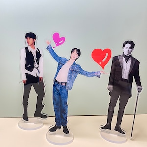 Koop 3, krijg er 1 GRATIS | JIN Jimin V-standee | BTS grote acryl standaard | Piraat Laat me vrij!