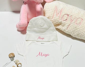Regalo de bebé personalizado / Juego de regalo de bebé personalizado / Caja de regalo para bebé nuevo / Regalo para recién nacido / Regalo de baby shower / Juego de regalo para niña. Regalo de bebé personalizado.