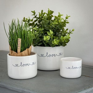 Set of 3 love Pots - Etsy