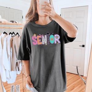 Senior Comfort Colors Shirt, School T-Shirt, Class Of 2025 Shirt, Retro Senior Tee, Senior Graduates&#39; Tee, Graduation Shirt, Graduation Gift