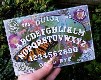 Ouija board, cottagecore decor, fairycore, moth and butterfly, resin art, witchy art, magic, dry flowers