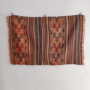 Tapiz de pared vintage Kilim, alfombra étnica turca bordada, estilo bohemio, decoración del hogar, arte estético, regalo único, WH-35x22 pulgadas