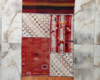 Kilim de patchwork vintage para colgar en la pared: arte bohemio turco