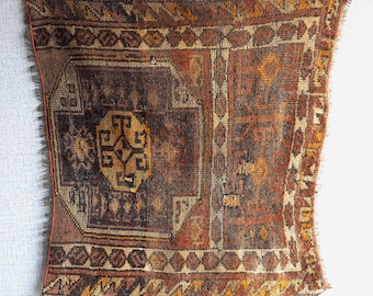 Vintage Handknotted Turkish Tapestry Rug, Boho Wall Hanging (32x29)