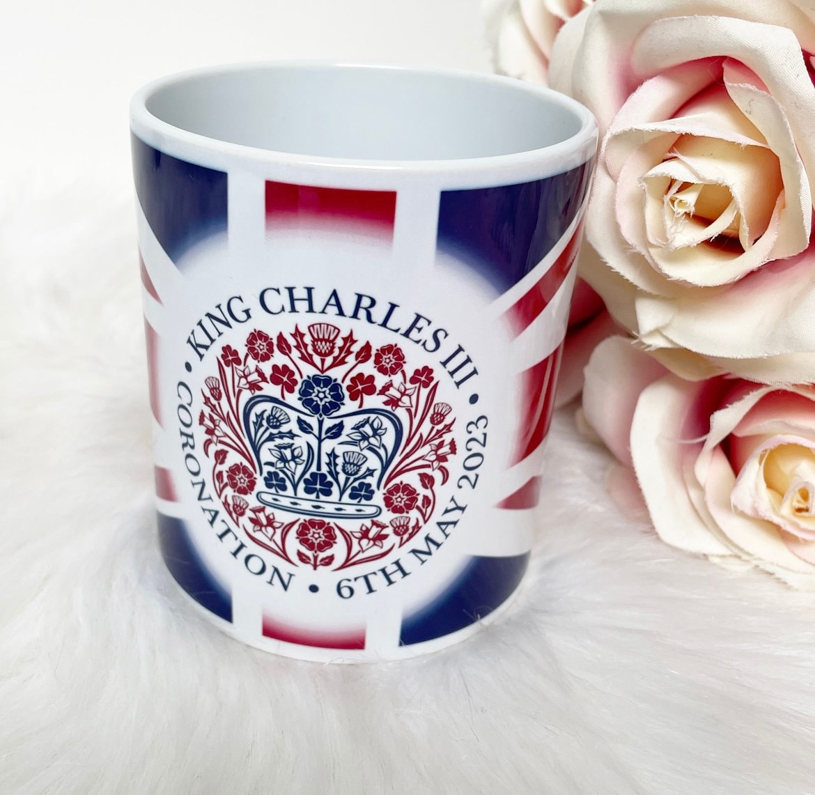 Tasse Commémorative King Charles III 2023 - Émail, Couronnement, Cadeau Collector