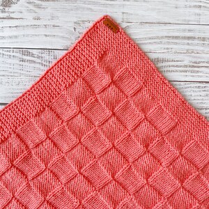 Knitted Blanket Small Baby Blanket Handmade Geometric Pattern High Quality Coral Pink