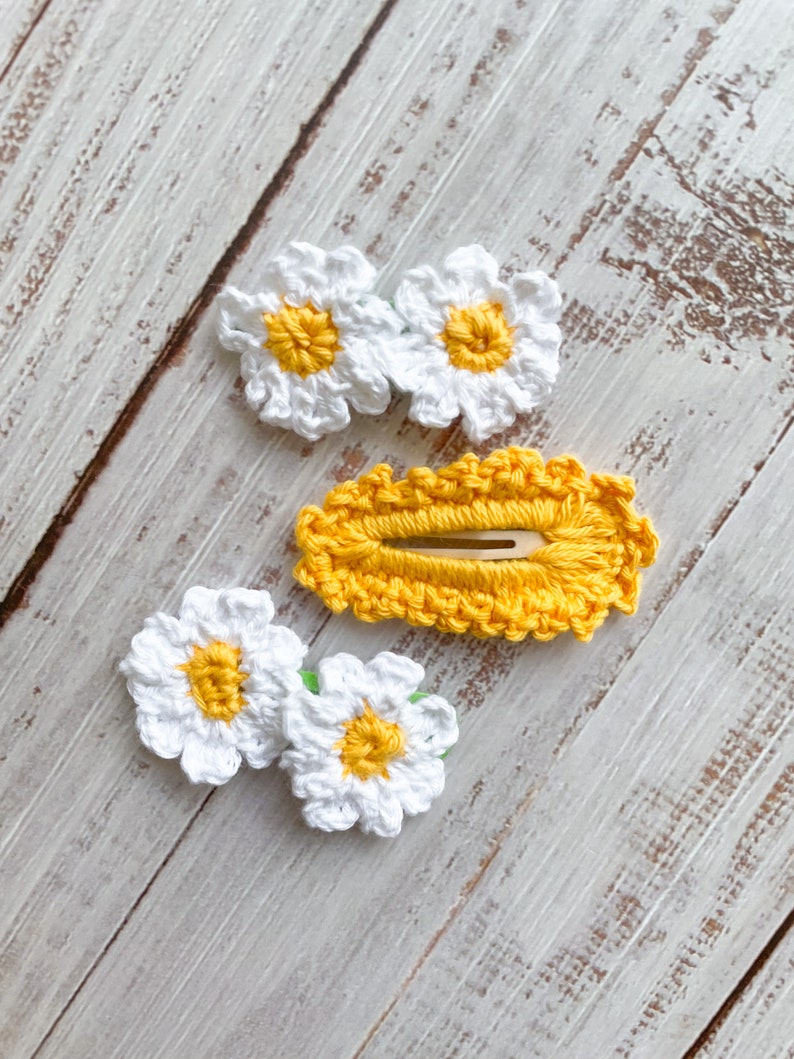 Flower Hair Clips Set of 3 Daisies Hair Accessories Handmade High Quality Snap Clip Crochet Boho Accessories Made To Order image 1