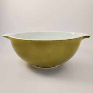 Verde Green Vintage Pyrex Cinderella 2.5 QT Mixing Bowl (443)