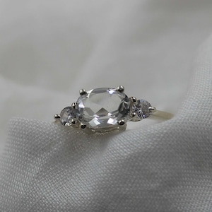 Anillo de topacio blanco, anillo de corte ovalado, anillo de compromiso, anillo de boda, anillo de joyería hecho a mano, anillo de plata de ley 925, anillo de promesa, regalo para ella