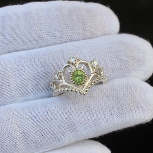 Peridot Ring August Birthstone Ring Green Gemstone Ring 925 Sterling Silver Jewelry Peridot Ring Handmade Ring Wedding Ring