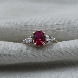 Ruby Ring /Sterling Silver Ring /Gemstone Engagement Ring For Women/ Dainty Promise Ring /July Birthstone /Anniversary Birthday Gift For Her