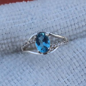 Natural Swiss Blue Topaz Ring Sterling Silver Gemstone Engagement Ring For Women - Promise Ring November Birthstone Anniversary Gift For Her