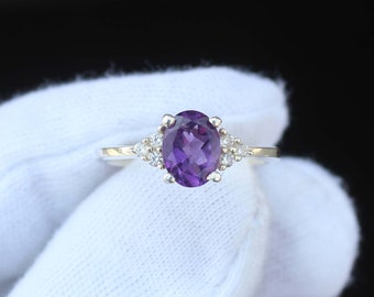 Amethyst Sterling silver ring, Oval Ring, simple Engagement ring, 925 silver Promise ring, Amethyst ring Natural Gemstone Ring