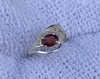 Natural Oval Garnet Ring: Sterling Silver January Birthstone