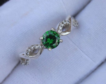 Handmade Lab Emerald Ring: Round Cut Gemstone, Silver Band