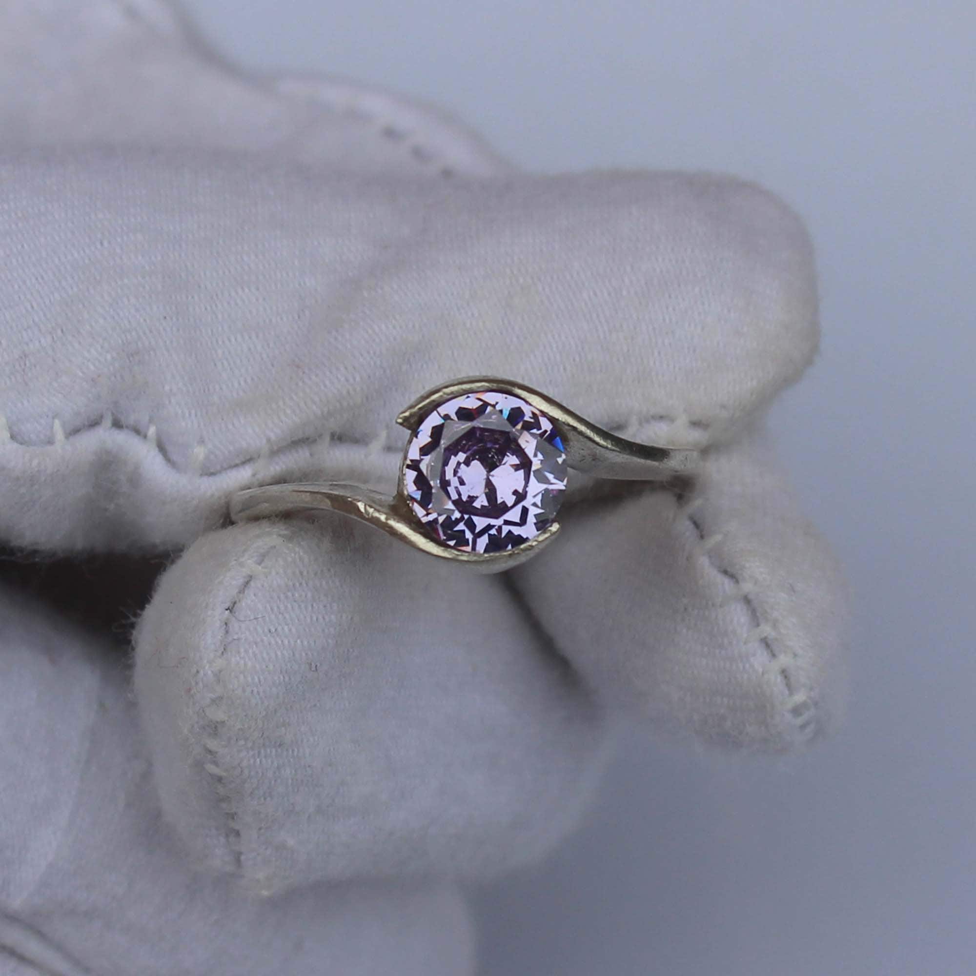 高品質クンツァイトシルバーリング クンツァイトリング：ハンドメイド925スターリングシルバーの宝石