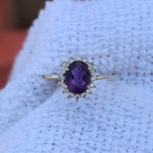oval silver Amethyst Ring Silver Gemstone Ring February Birthstone Ring Amethyst ring Birthday Gifts bridal ring Birthstone Gift for women
