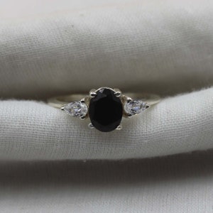 Schwarzer Onyx Ring 925 Sterling Silber Ring Oval geschliffener Ring Statement Ring Verlobungsring Edelstein Handgefertigter Damenring Geschenk für Sie