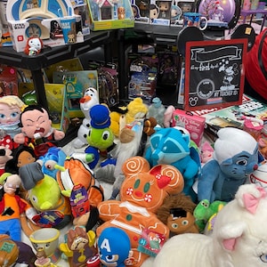 Mystery Disney bundle box~ 80s 90s Y2K kids cartoon characters Disney plush toys collectible toys