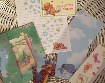 Winnie the Pooh pen pal kit~ Disney classic characters nostalgic 80s 90s kids stationary paper stickers valentine day cards vintage toys