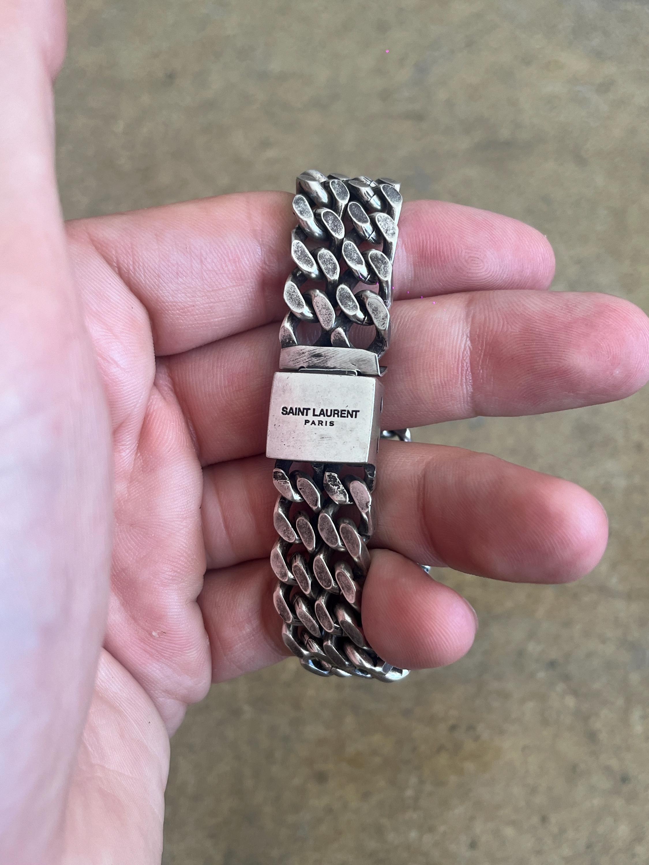 シルバーのチャンキーなYSLサンローランダブルチェーンブレスレット