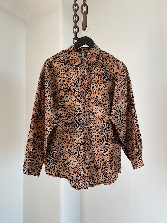 トップス 90s vintage archive leopard long shirt Vintage Cheetah Leopard Print Firenze 100% Silk Button-up Shirt