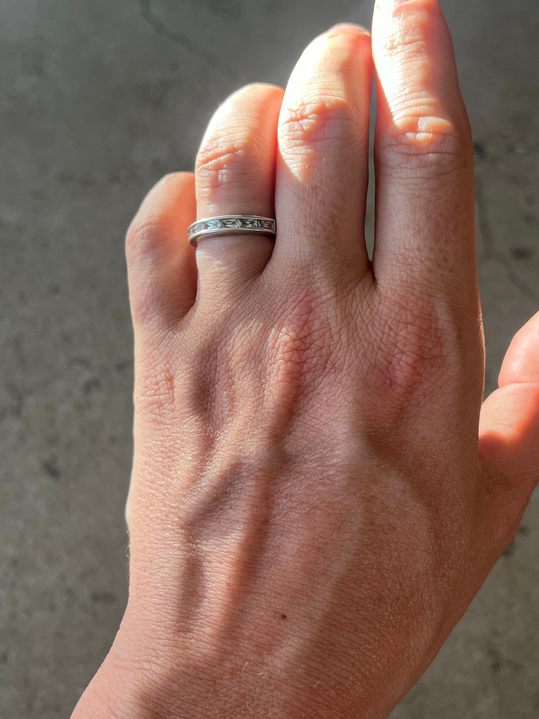 925 Vintage Silver Ring With White Crystal Square Stones 925 Vintage Silver Ring With White Crystal Square Stones
