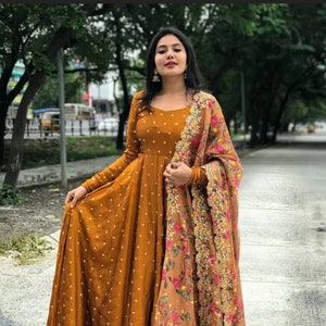 Simple indian dresses for ladies hot sale