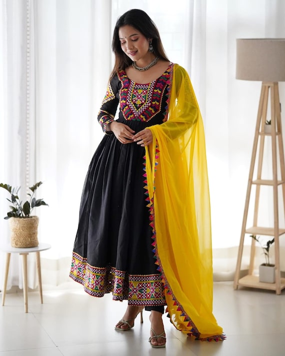 Dandiya Navratri Full Flared Black Anarkali With Embroidered Dupatta,india  Dress Traditional Garba Dress, Navratri Outfit, Navratri Anarkali - Etsy