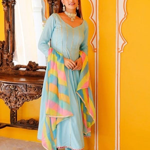 Women light grey printed cotton reyon kurta pent set