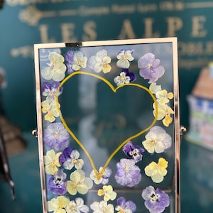 Pressed Flower Frame: Real Dried Flower Glass Art (6x8 inch)